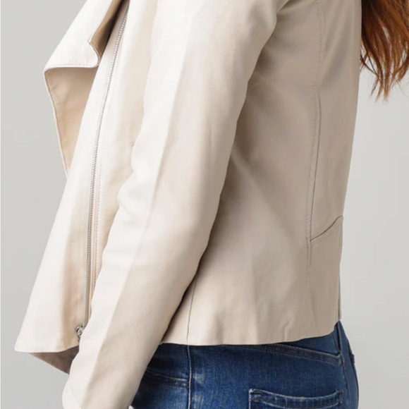 Women’s Leather Jacket - Picture 8 of 12